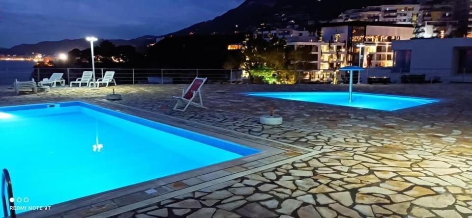 Aldi'S Guest House Вльора Екстер'єр фото