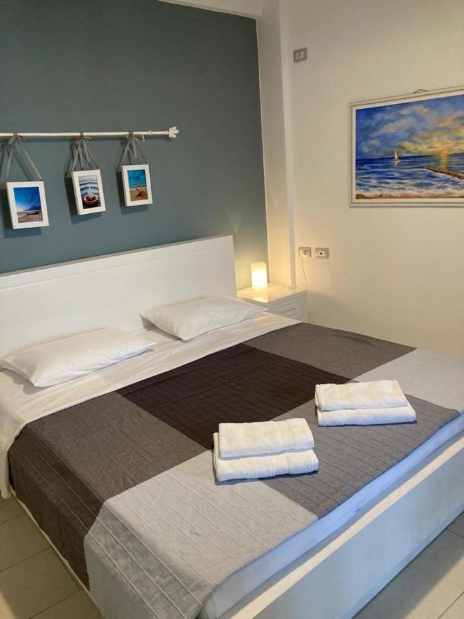 Aldi'S Guest House Вльора Екстер'єр фото