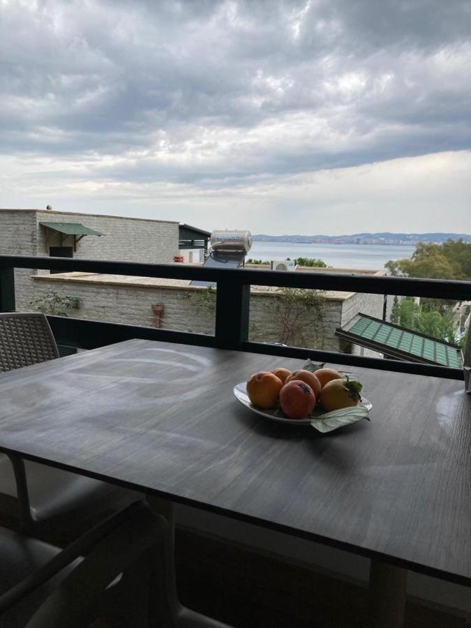 Aldi'S Guest House Вльора Екстер'єр фото