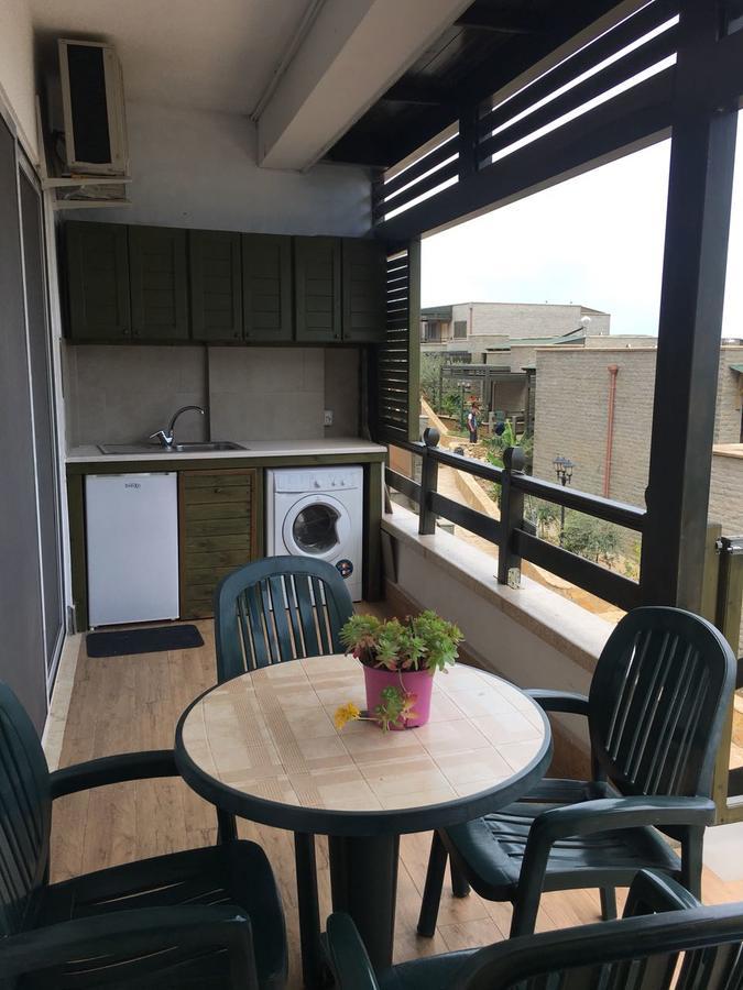 Aldi'S Guest House Вльора Екстер'єр фото